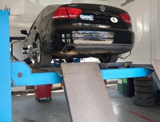 Autotehnic Service Auto & iTP Berceni, Sector 4. Service Daune, Vopsitorie, Tinichigerie Auto Sector 4