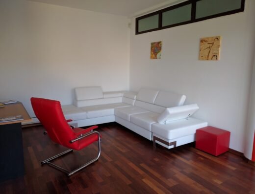 Dr. POPESCU SILVIA – Medic Specialist PSIHIATRIE PEDIATRICĂ; Competență în PSIHOTERAPIE