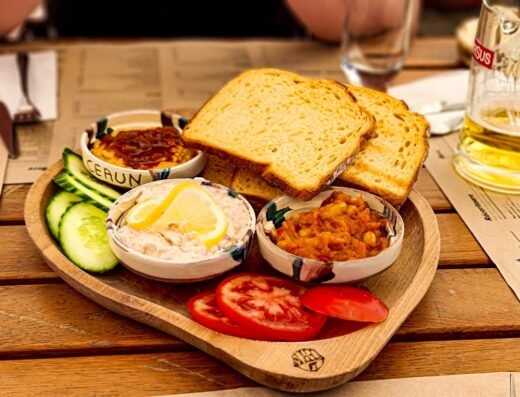 La Ceaun – Piata Sfatului