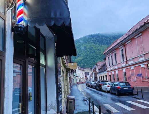 Supreme Hair Studio, Frizerie Brasov